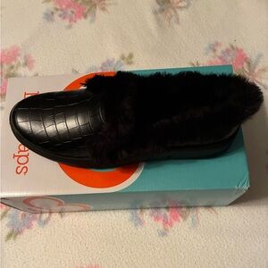 BareTraps Black Faux Fur Slippers